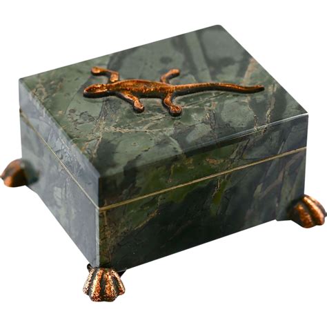 russan stone metal footed box lizard|Antique Russian Jade Jewelry Box Ca 1920.